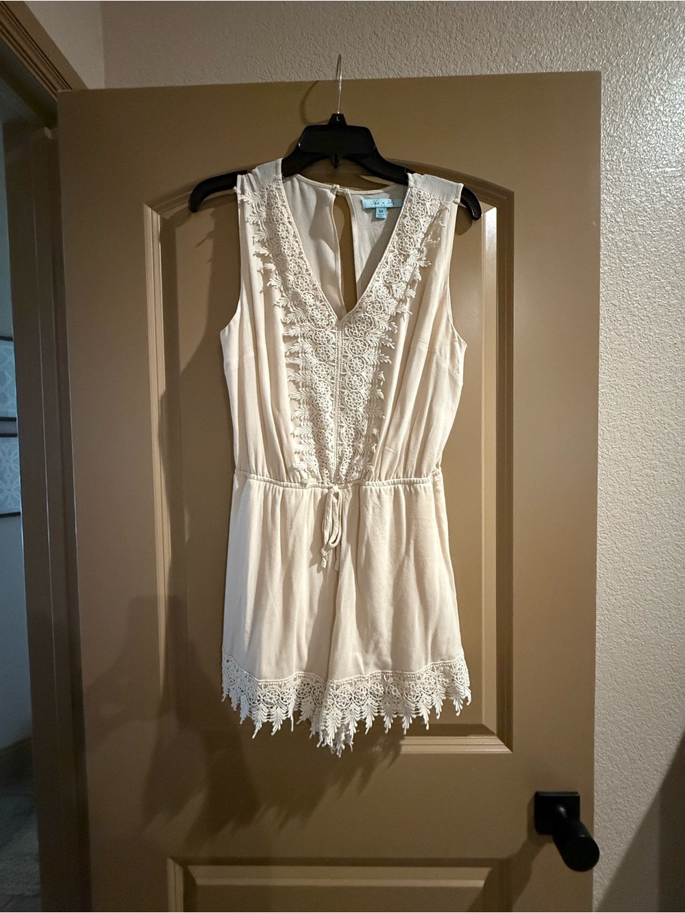 She + Sky Ivory Lace Trim Sleeveless Romper Medium Boho